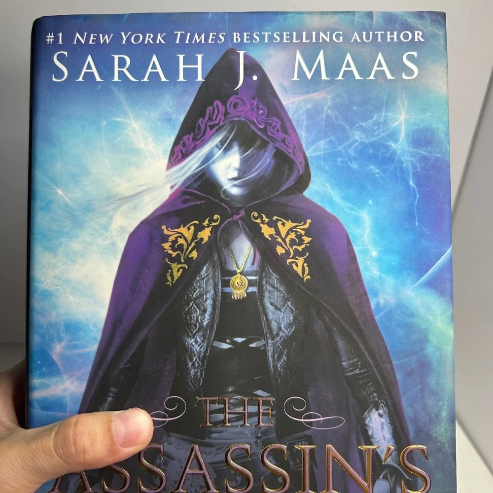 The Assassin's Blade Hardcover by Sarah J. Maas Throne of Glass